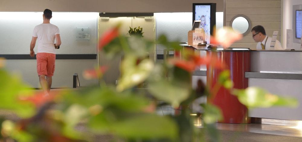 诺沃特梅兹中央酒店 梅斯 外观 照片